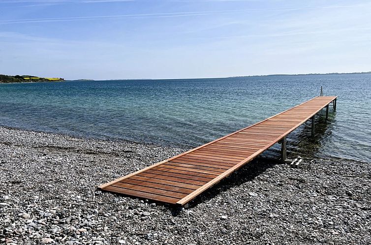 Vakantiehuis "Ubavka" - 100m from the sea