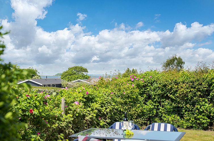 Vakantiehuis "Halvor" - 275m from the sea