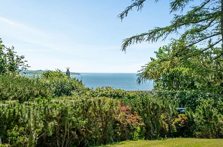 Vakantiehuis "Rise" - 250m from the sea