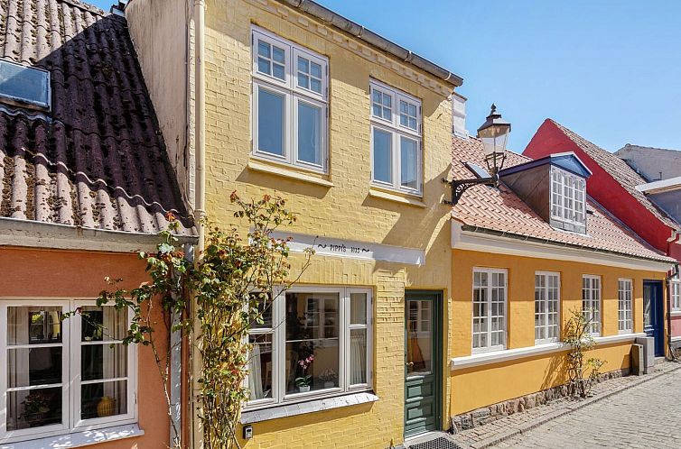 Vakantiehuis "Laust" - 250m from the sea