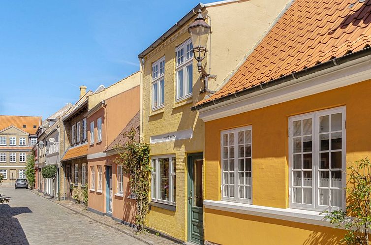 Vakantiehuis "Laust" - 250m from the sea