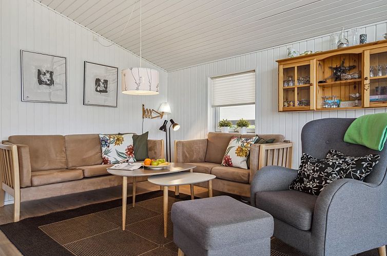 Vakantiehuis "Wrange" - 150m from the sea