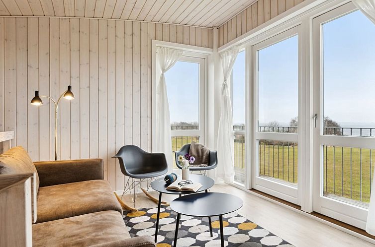 Vakantiehuis "Wrange" - 150m from the sea