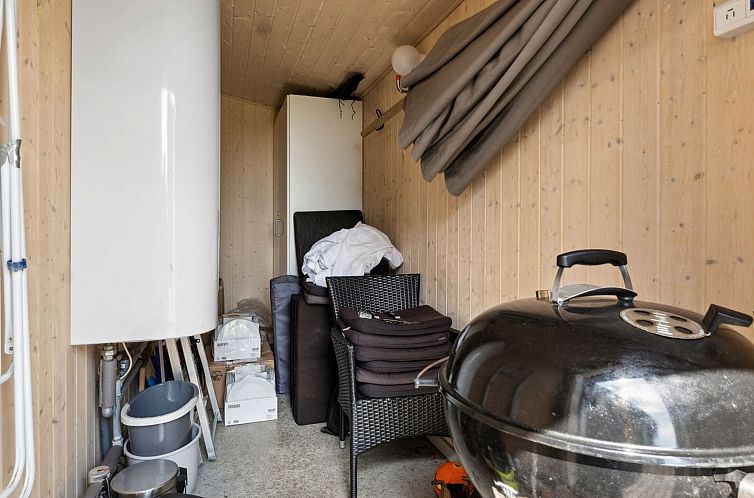 Vakantiehuis "Noreen" - 500m from the sea