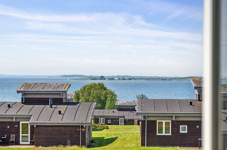 Vakantiehuis "Noreen" - 500m from the sea