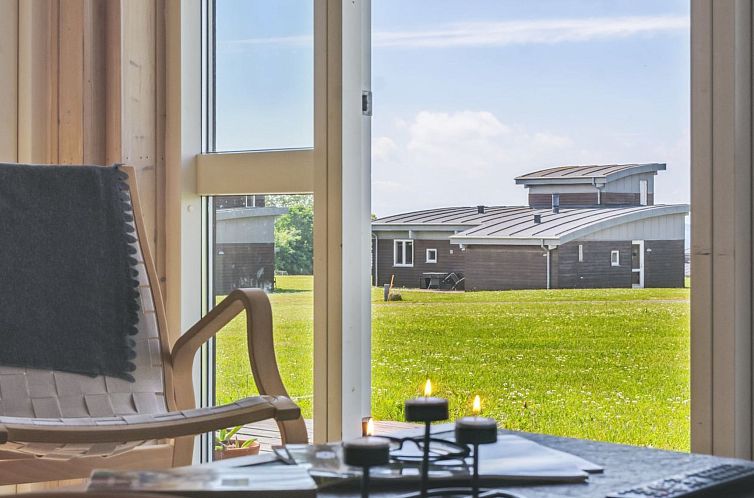 Vakantiehuis "Noreen" - 500m from the sea
