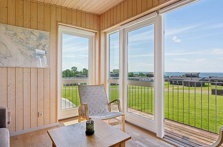 Vakantiehuis "Noreen" - 500m from the sea