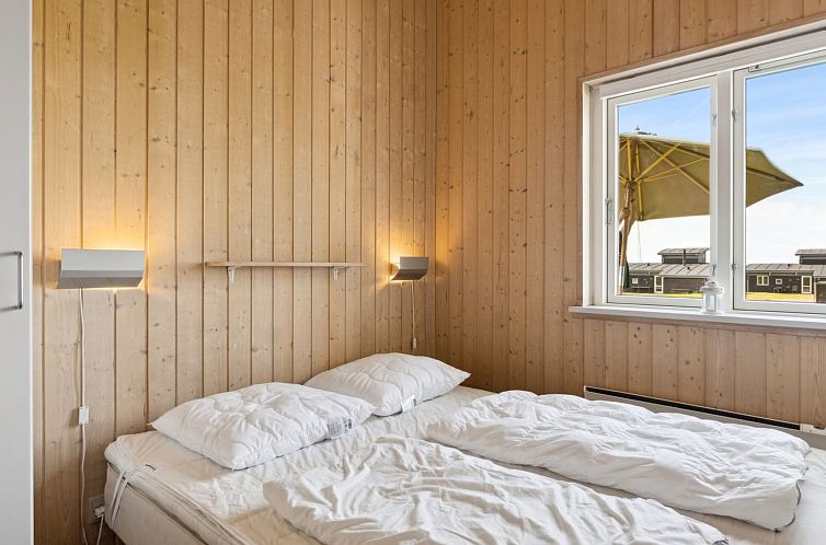 Vakantiehuis "Noreen" - 500m from the sea