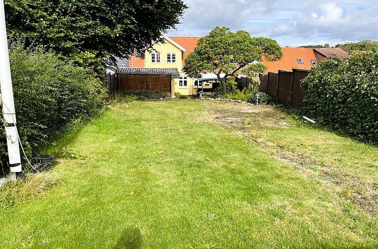 Vakantiehuis "Noreen" - 500m from the sea