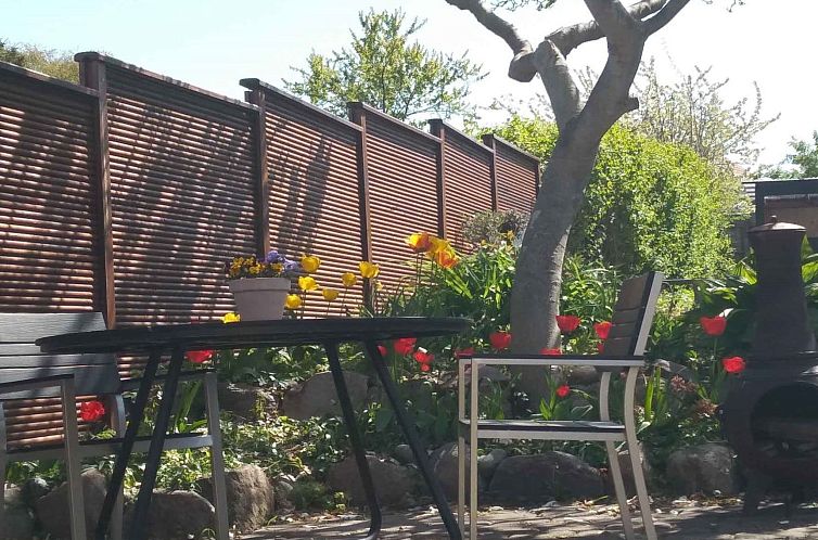 Vakantiehuis "Noreen" - 500m from the sea