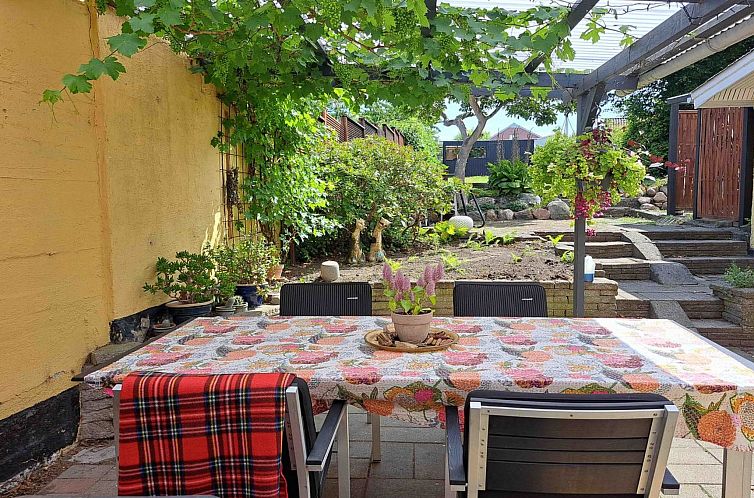 Vakantiehuis "Noreen" - 500m from the sea