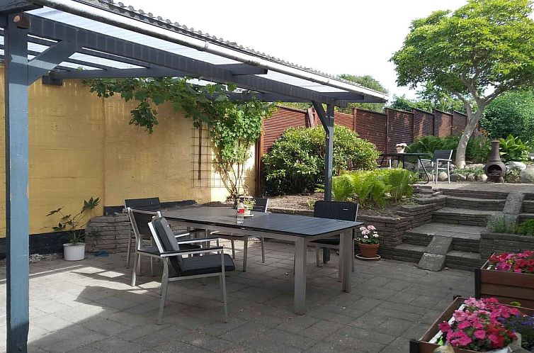 Vakantiehuis "Noreen" - 500m from the sea