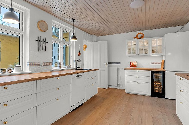 Vakantiehuis "Noreen" - 500m from the sea
