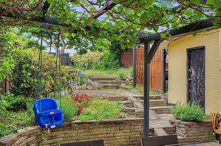 Vakantiehuis "Noreen" - 500m from the sea