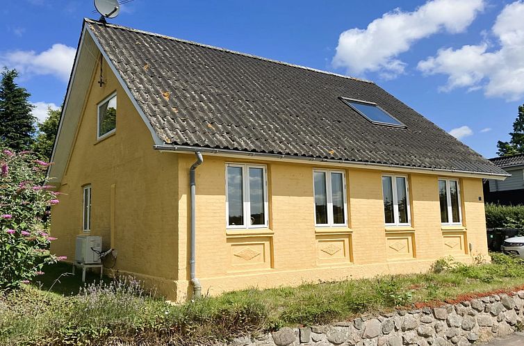 Vakantiehuis "Thessa" - 4km from the sea