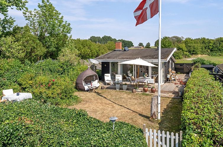 Vakantiehuis "Daike" - 25m from the sea