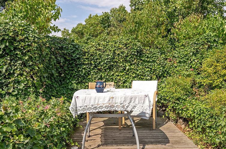 Vakantiehuis "Daike" - 25m from the sea