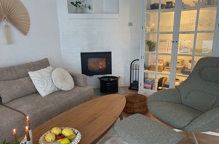 Vakantiehuis "Daike" - 25m from the sea