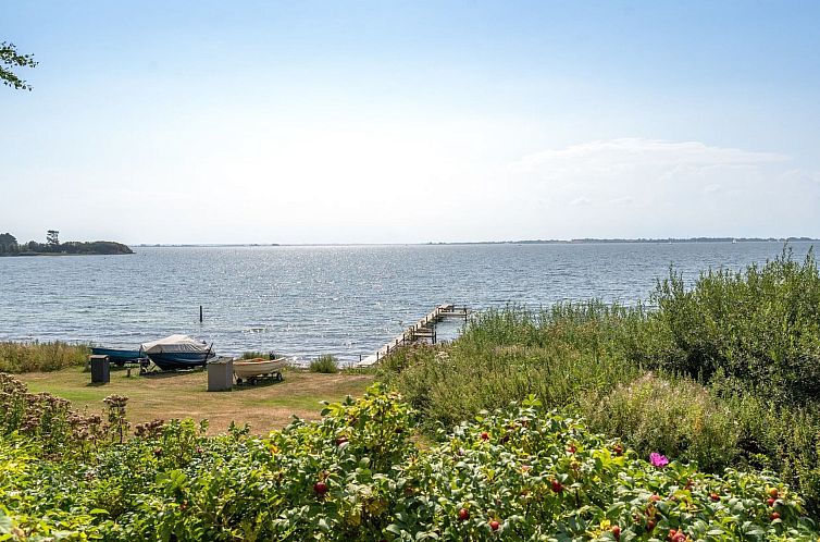 Vakantiehuis "Daike" - 25m from the sea