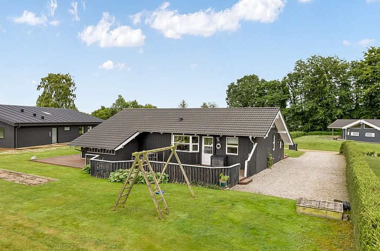 Vakantiehuis "Winald" - 150m from the sea