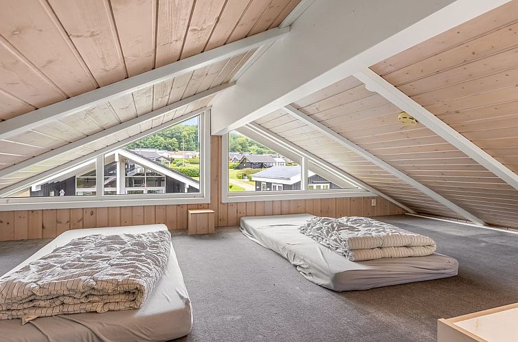 Vakantiehuis "Winald" - 150m from the sea