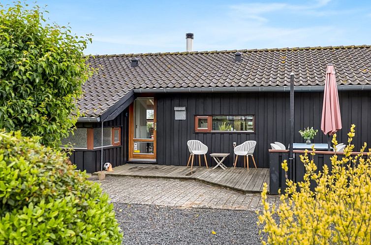 Vakantiehuis "Ayda" - 275m from the sea