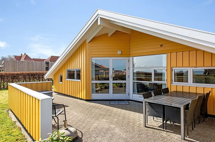 Vakantiehuis "Halla" - 250m from the sea