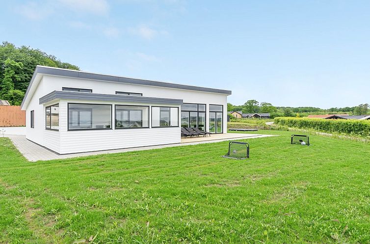 Vakantiehuis "Constantin" - 500m from the sea