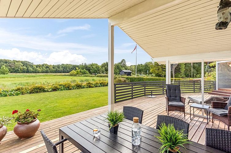 Vakantiehuis "Eisa" - 75m from the sea