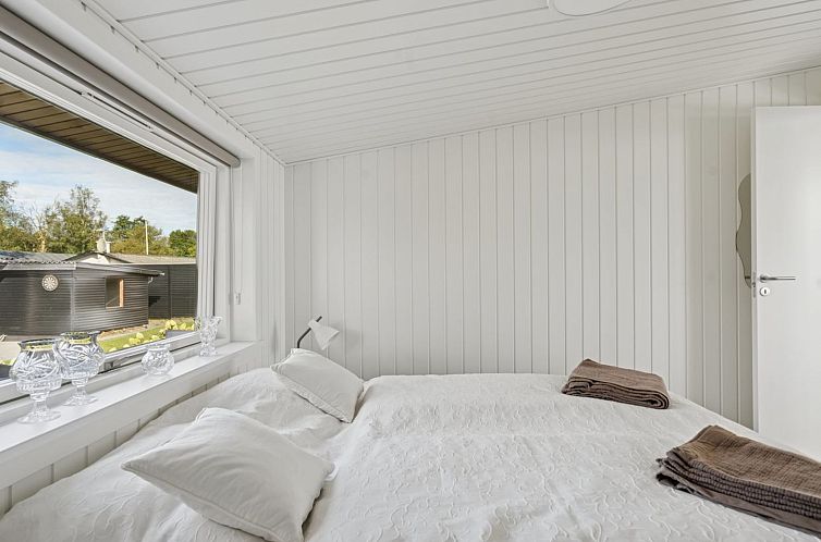 Vakantiehuis "Eljas" - 10m from the sea