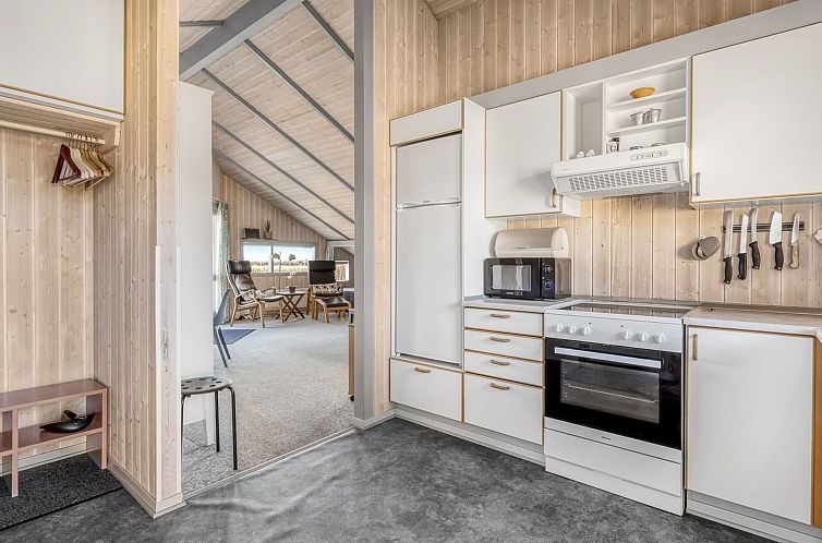 Vakantiehuis "Eljas" - 10m from the sea