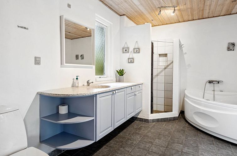 Vakantiehuis "Cajsa" - 200m from the sea