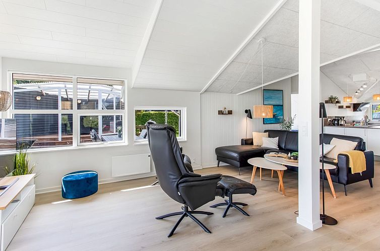 Vakantiehuis "Clare" - 100m from the sea