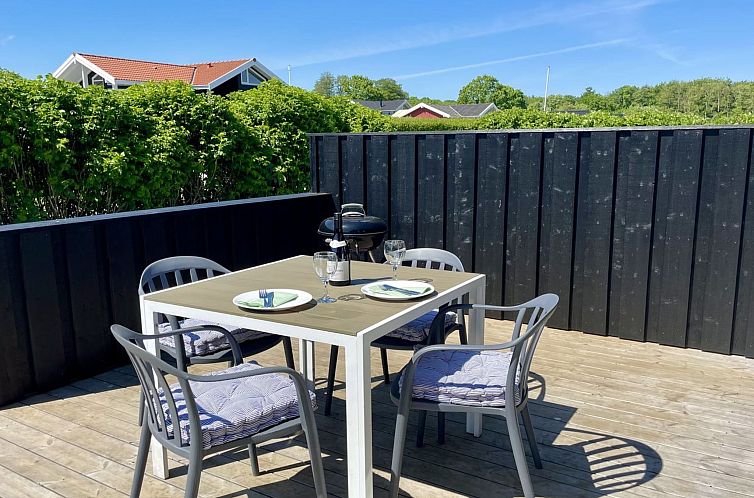 Vakantiehuis "Kei" - 75m from the sea