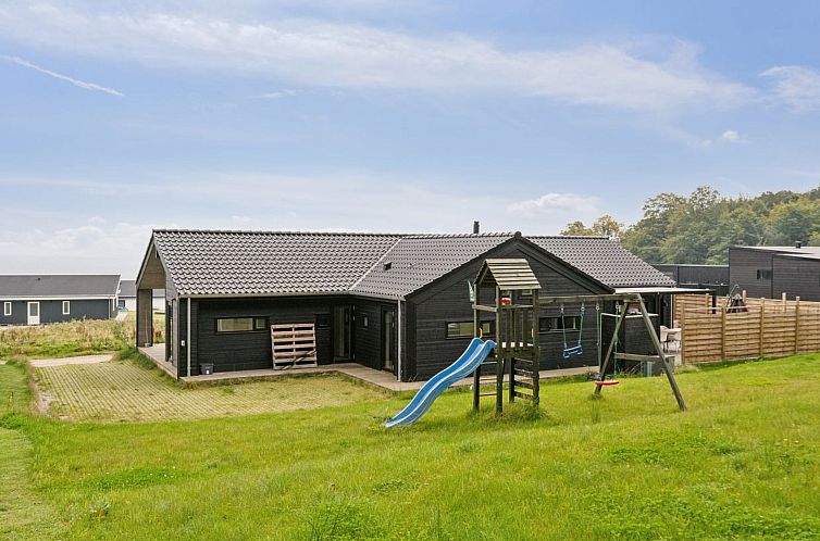 Vakantiehuis "Gunborg" - 400m from the sea