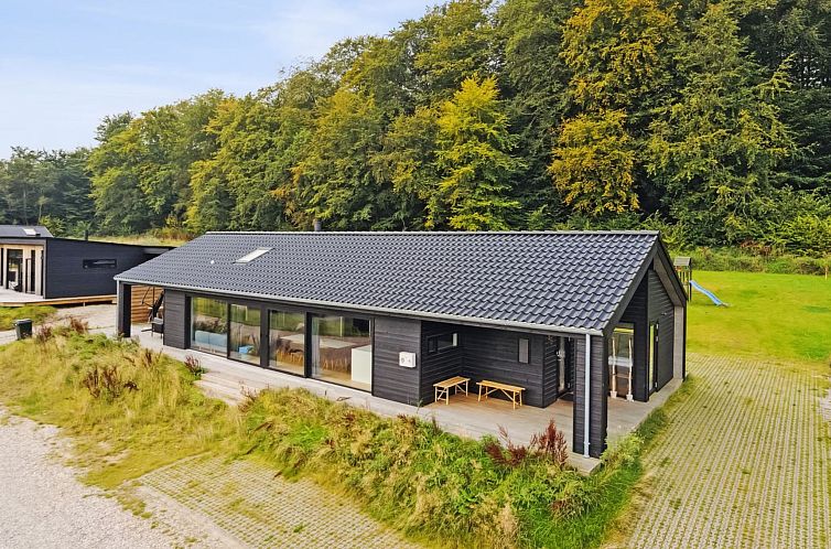 Vakantiehuis "Gunborg" - 400m from the sea