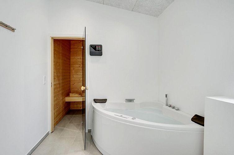 Vakantiehuis "Constantin" - 500m from the sea