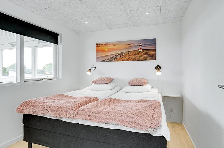 Vakantiehuis "Constantin" - 500m from the sea