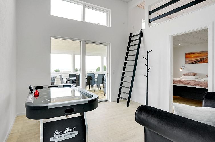 Vakantiehuis "Constantin" - 500m from the sea