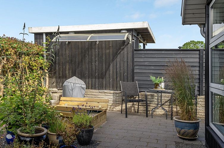 Vakantiehuis "Kei" - 75m from the sea