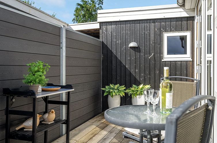 Vakantiehuis "Kei" - 75m from the sea