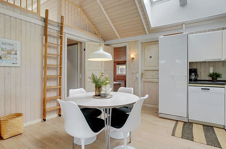 Vakantiehuis "Kei" - 75m from the sea