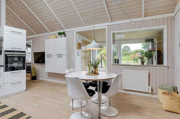 Vakantiehuis "Kei" - 75m from the sea
