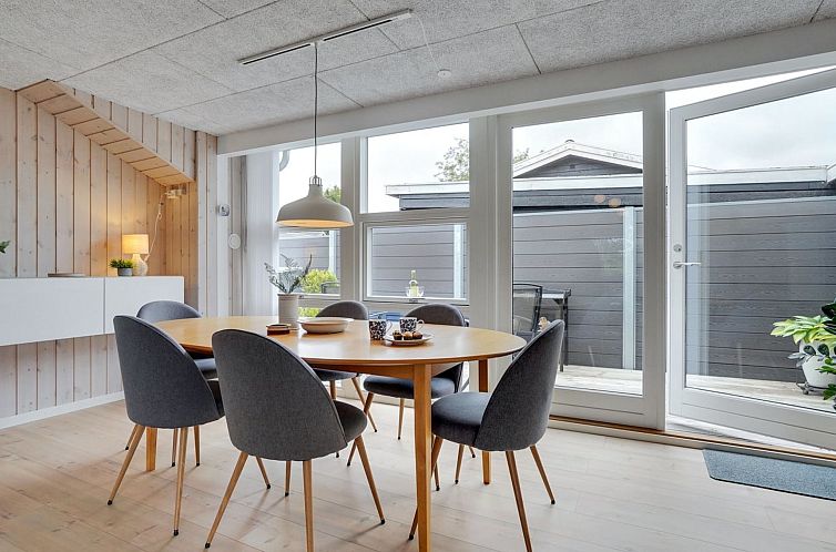 Vakantiehuis "Kei" - 75m from the sea