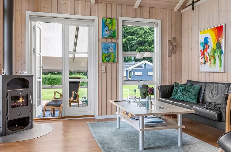 Vakantiehuis "Winald" - 150m from the sea