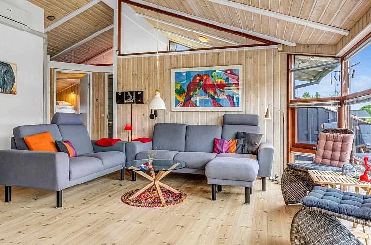 Vakantiehuis "Ayda" - 200m from the sea