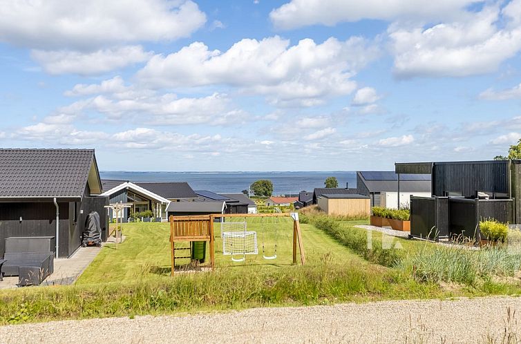 Vakantiehuis "Heidie" - 600m from the sea