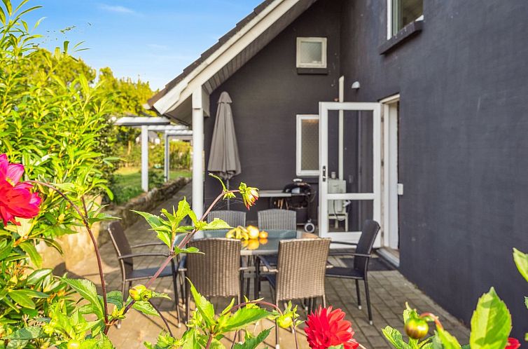 Vakantiehuis "Cajsa" - 200m from the sea