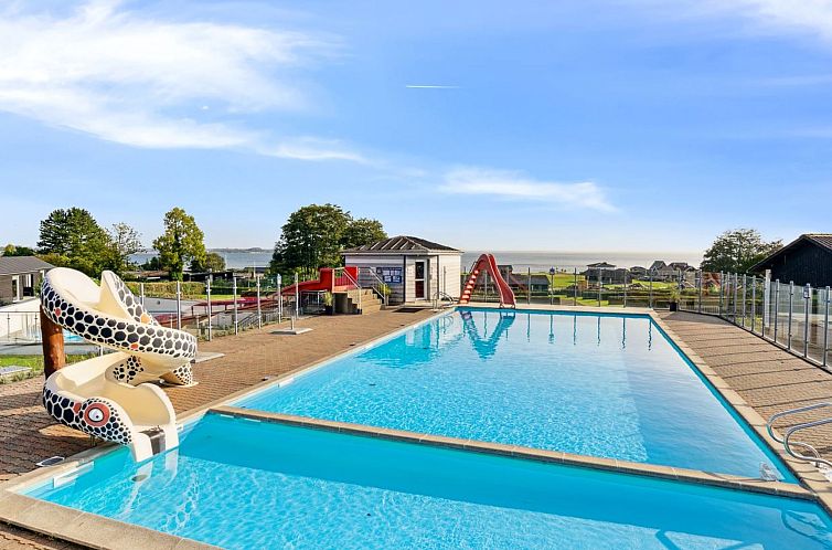 Vakantiehuis "Cajsa" - 200m from the sea