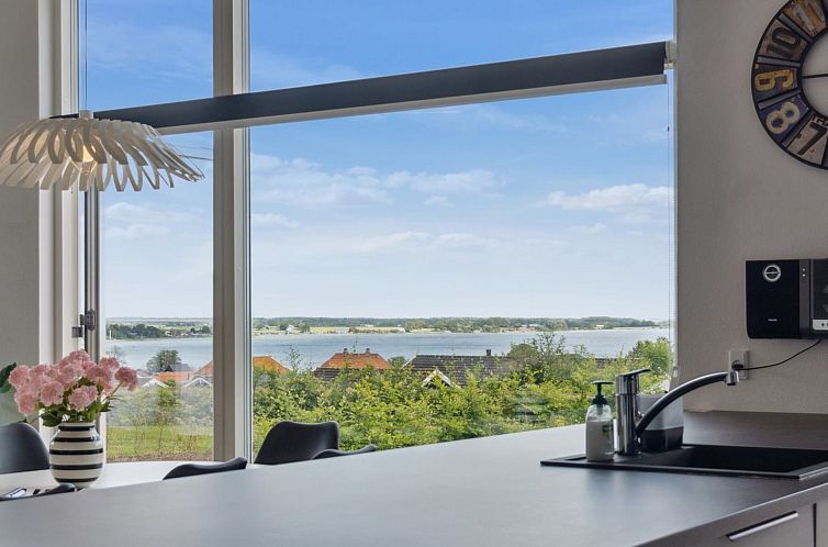 Vakantiehuis "Alka" - 500m from the sea